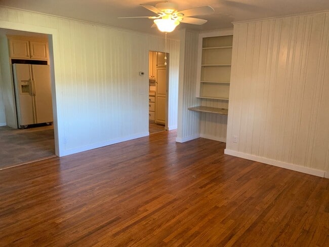 Building Photo - Settawig Ranch