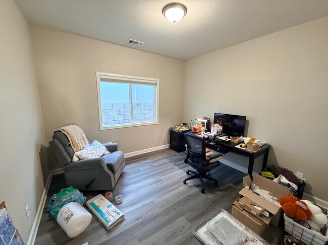 Building Photo - 20287 Newton St