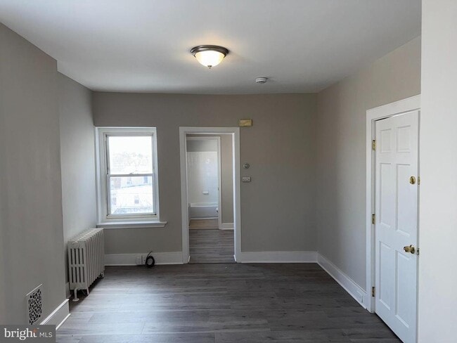 Building Photo - 706 Chain St