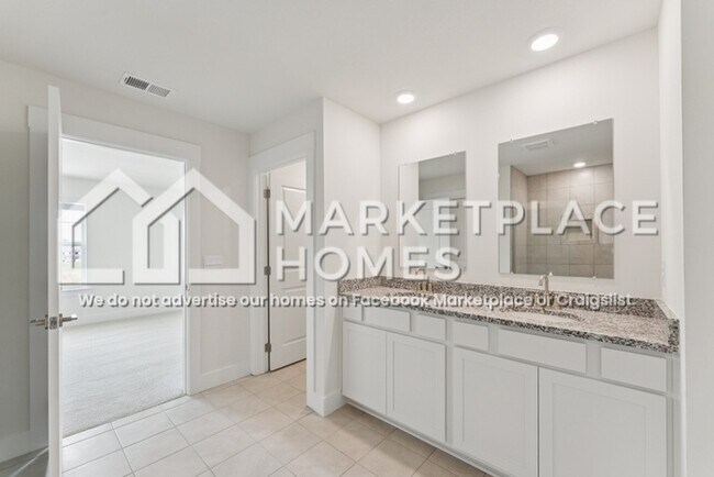 Building Photo - 8334 Bright Water Dr