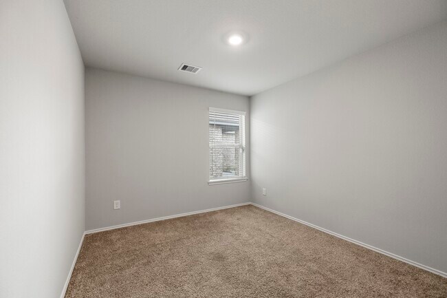 Building Photo - 2354 Otter Falls Dr