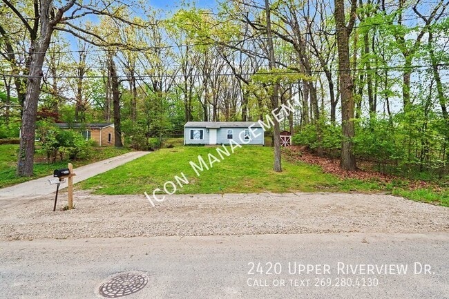 Building Photo - 2420 Upper Riverview Dr