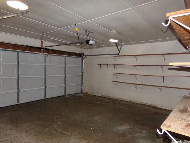 Building Photo - 39 Hatfield Dr