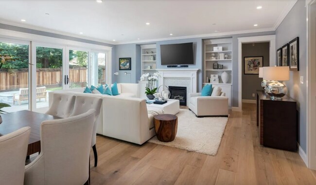 Building Photo - Stunning Designer Home in South Los Altos on a Premier Cul-de-sac.