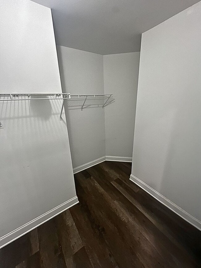 Building Photo - Traditional Neighborhood Living with Luxury