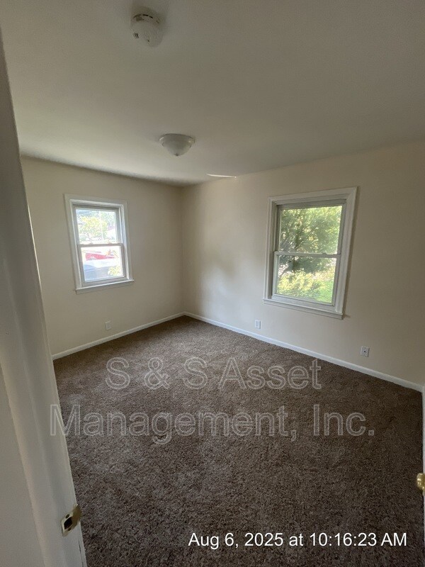 Building Photo - 5731 Joshua St