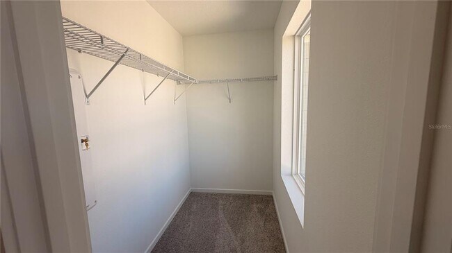 Building Photo - 807 Lynx St
