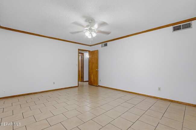 Building Photo - 2356 Juliette Low Dr