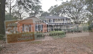 Building Photo - 211 Plantation Rd