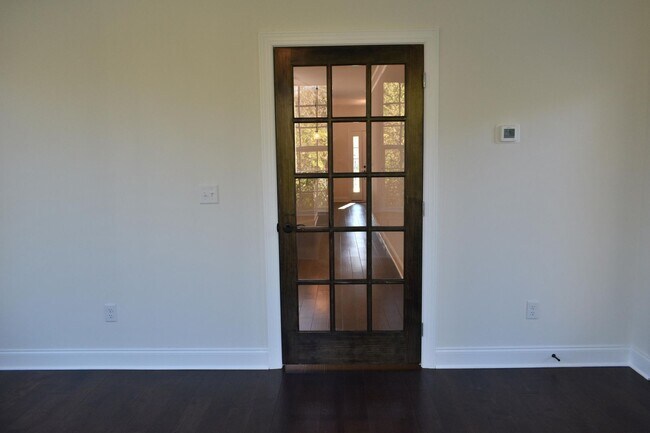 Building Photo - Townhouse for Rent in Hixson