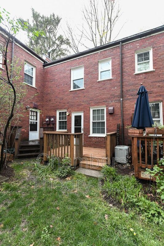 Building Photo - 1501 S Edgewood St