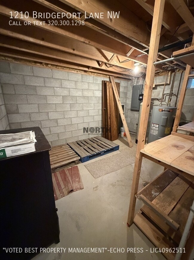 Building Photo - 1210 Bridgeport Ln NW