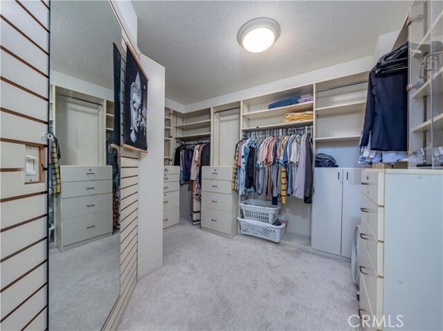 Building Photo - 1011 S Mountcrest Ct