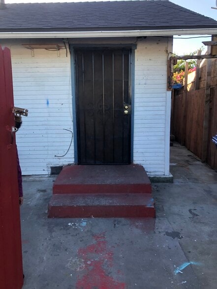 House Front - 1630 254 st. H.C. - 1630 254th St