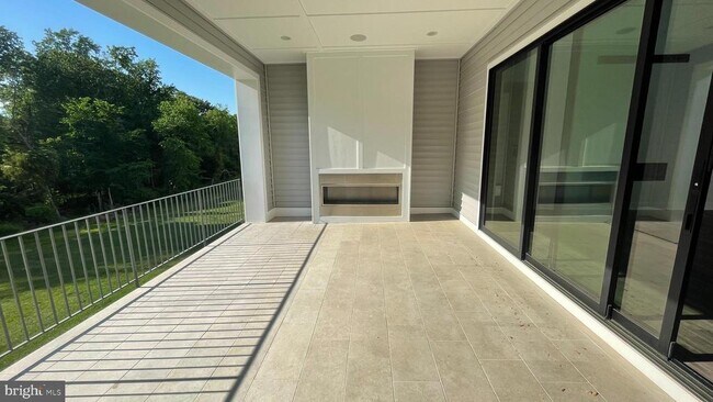 Building Photo - 24827 Yellow Poplar Pl
