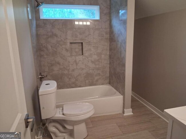 Building Photo - 3175 Tackett Rd