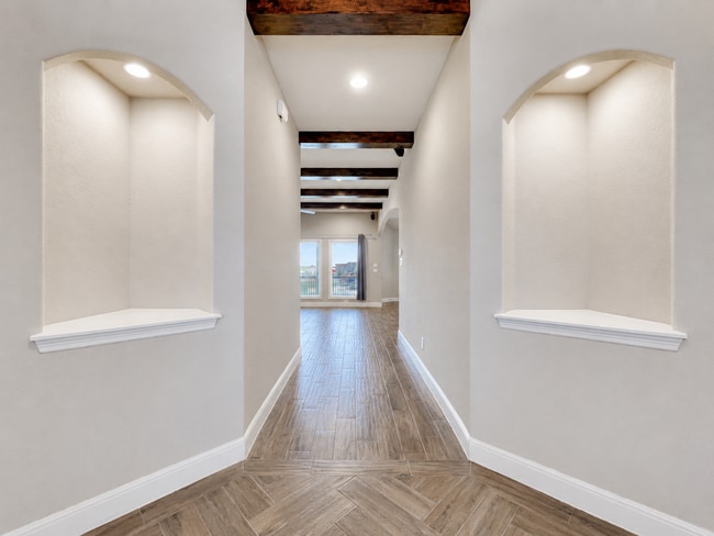 Building Photo - GORGEOUS 4 BEDROOM CUSTOM HOME FOR LEASE W/ TONS OF UPGRADES IN NEW BRAUNFELS, TX