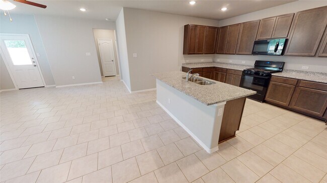 Building Photo - 707 Thicket Bluff Dr