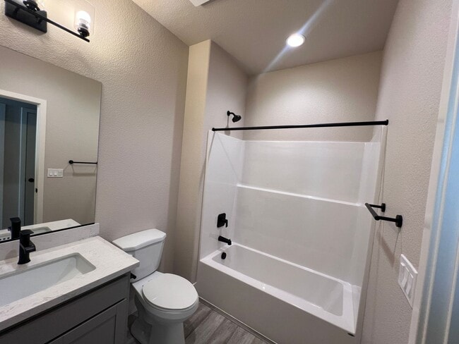 Building Photo - Beautiful! 3/2.5/2 Townhome in Gardnerville