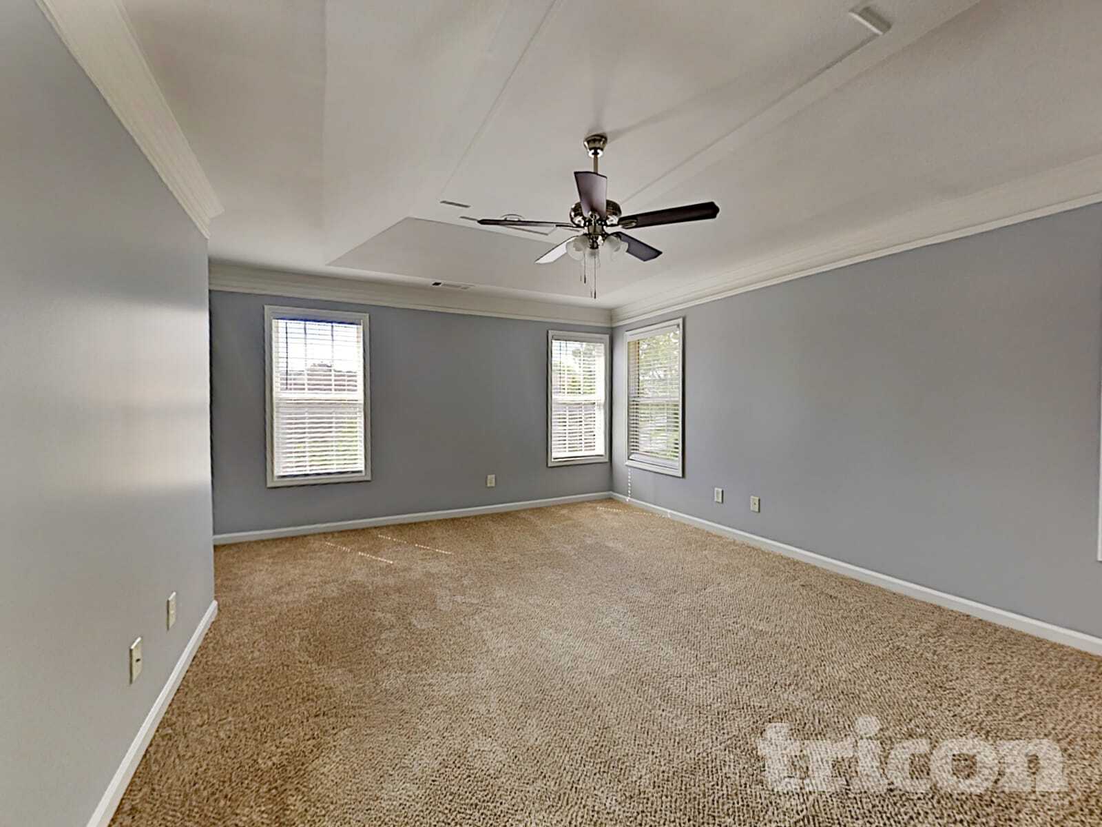 Building Photo - 1228 Saxony Dr SE