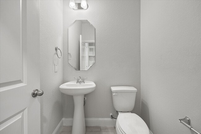 Building Photo - 7808 Manilla Dr