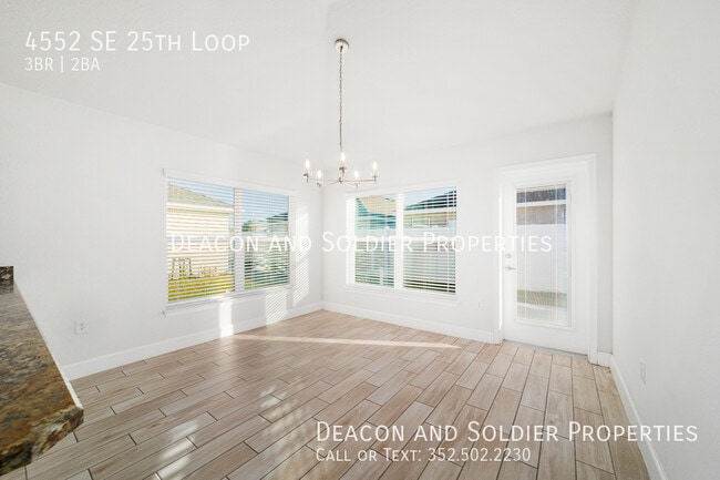 Building Photo - 4552 SE 25th Loop