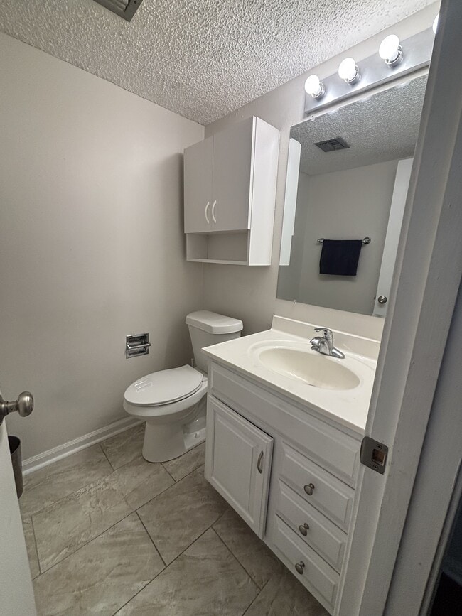 Building Photo - 315 Sidney Martin Rd