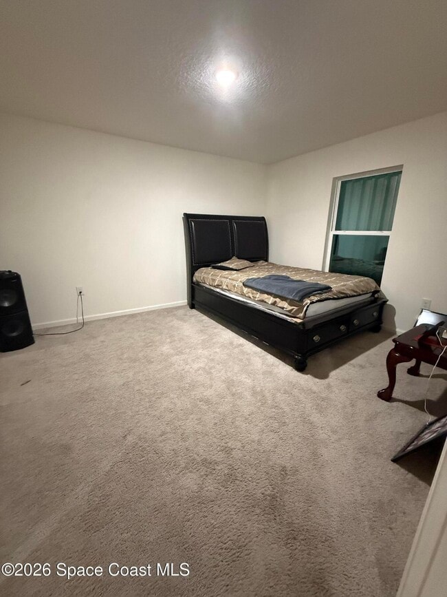 Building Photo - 487 Wiltshire Ave SW