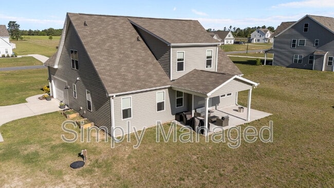Building Photo - 124 Rocking Horse Ln
