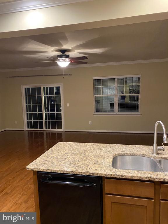 Building Photo - 104 Gretchen Ct