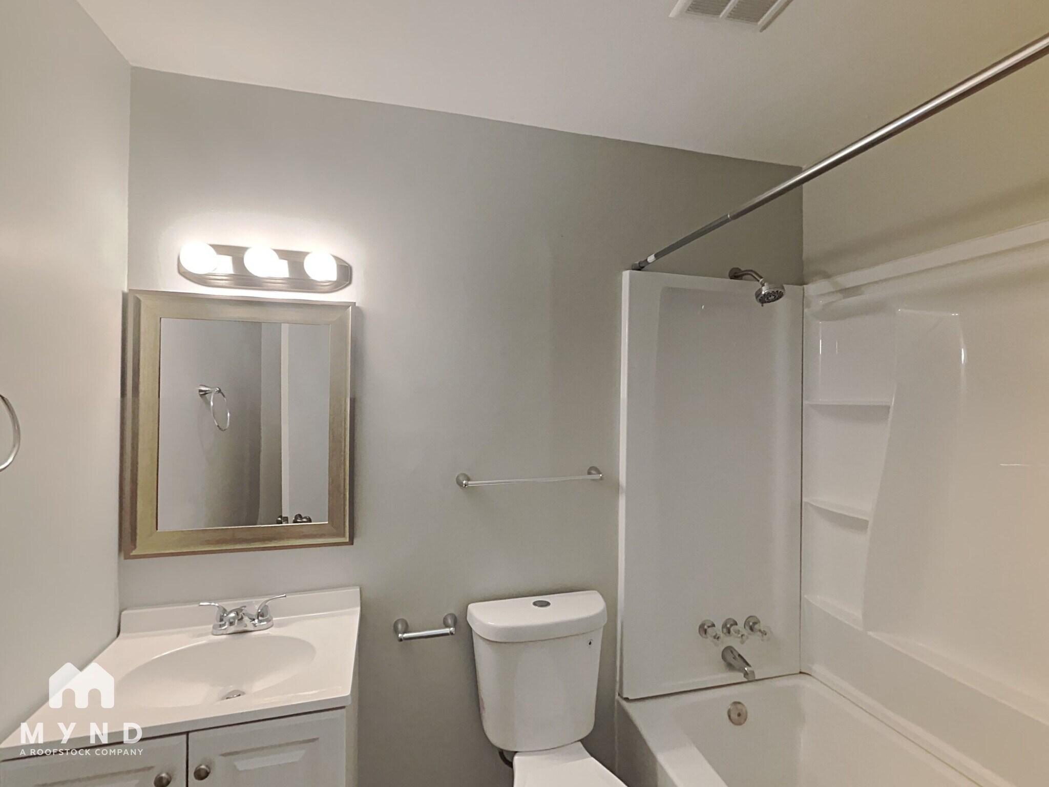 Building Photo - 3672 Stanford Cir