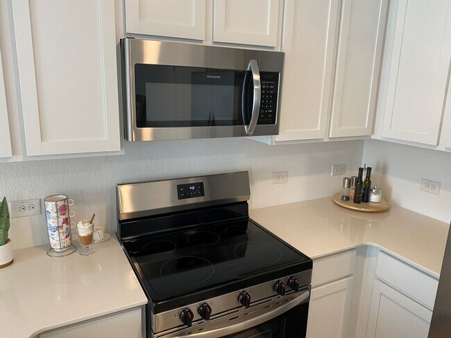 Building Photo - 252 Tugboat Annie Wy