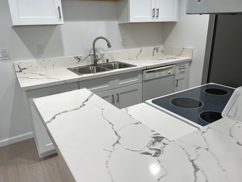 Brand new kitchen - 576 N Bellflower Blvd