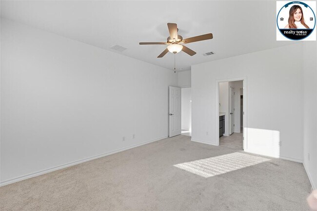 Building Photo - 215 Thurman Holt Rd