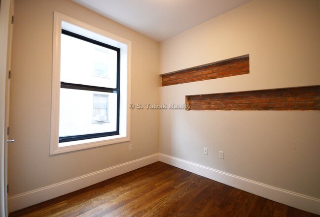 Floorplan - 1625 PUTNAM AVE