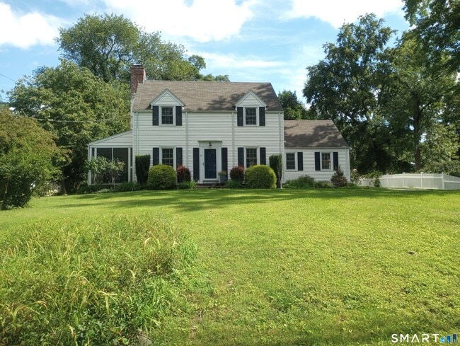 Building Photo - 14 Stonybrook Rd