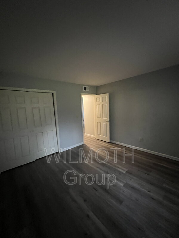 Building Photo - 1325 Millerwood Dr