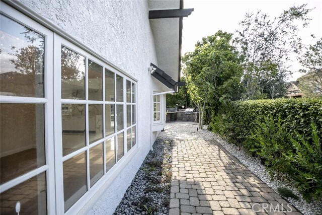 Building Photo - 6037 Little Oak Ln