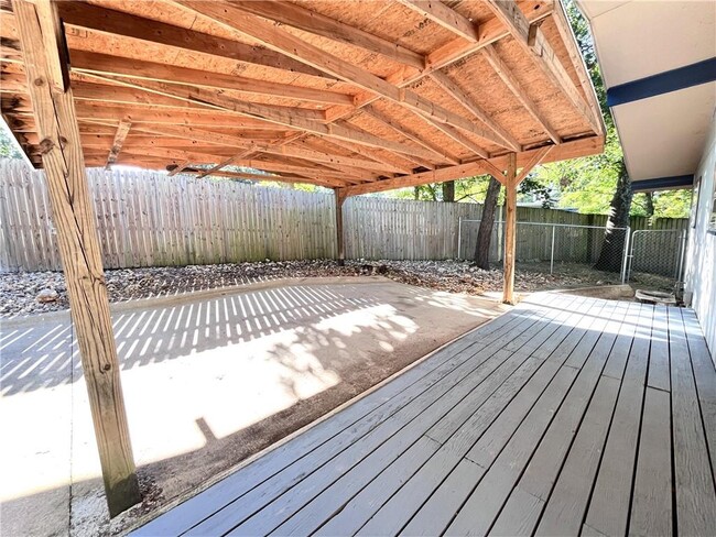 Building Photo - 44 Billingsley Dr