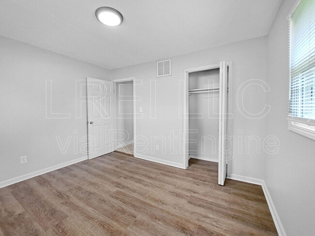 Building Photo - 13106 Ashlawn Dr
