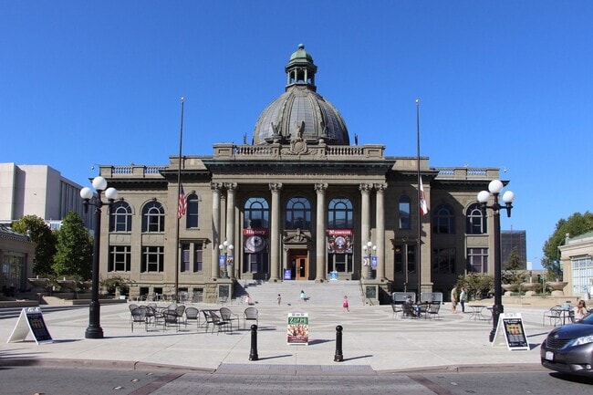 Building Photo - Newer Construction 2 Bedroom 2 Bath Home 2...