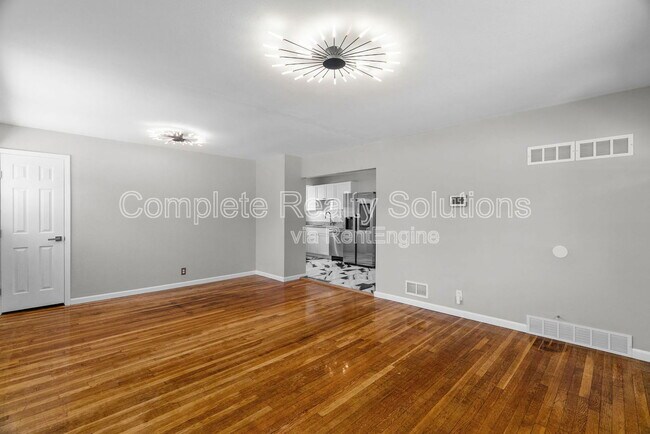 Building Photo - 10320 Durness Dr
