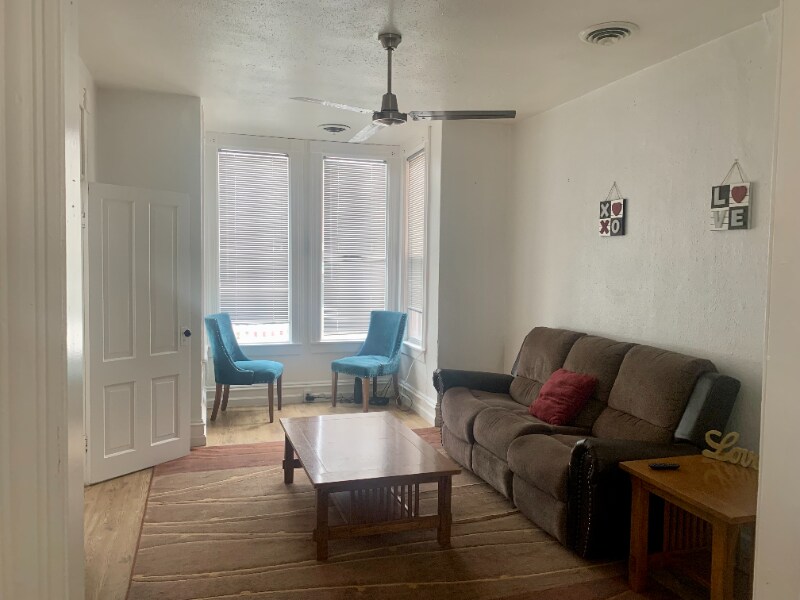 Building Photo - 514 W Park St