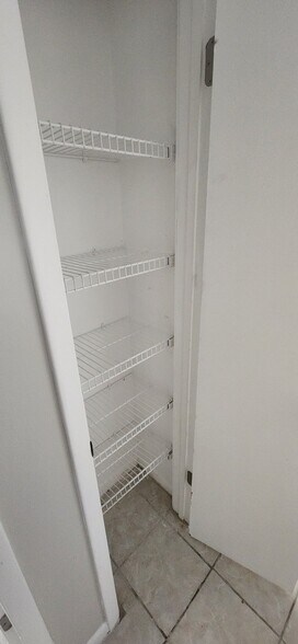 Building Photo - 10519 Wyndcliff Dr