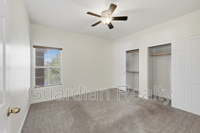 Building Photo - 830 Carnegie St