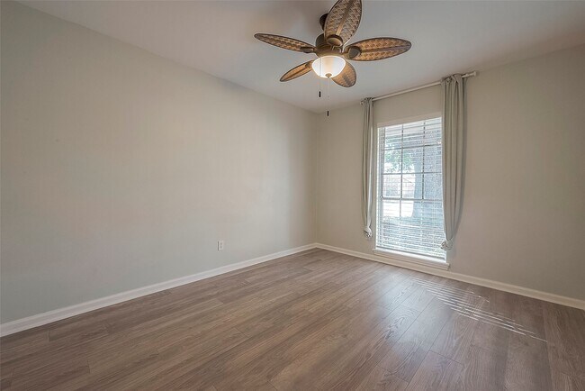 Building Photo - 7810 Locke Ln