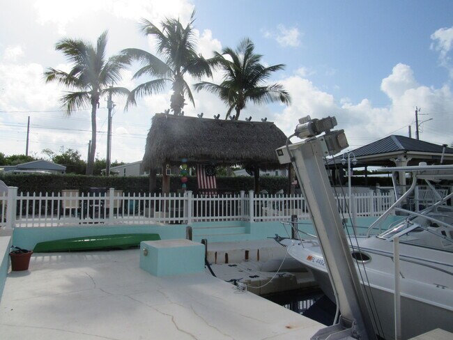 Building Photo - 103 Starfish Ln