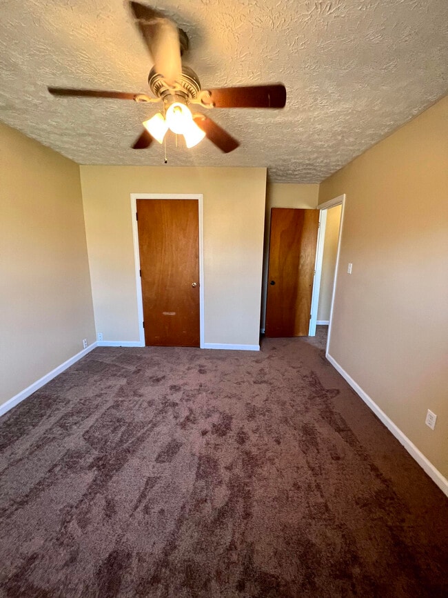 Building Photo - 3327 Wood Valley Ct