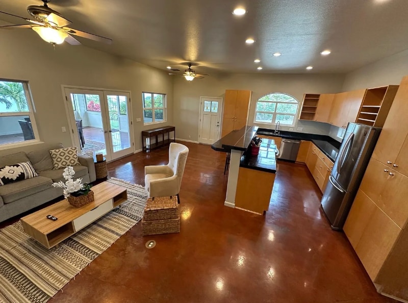 Building Photo - 118 E Huapala Pl