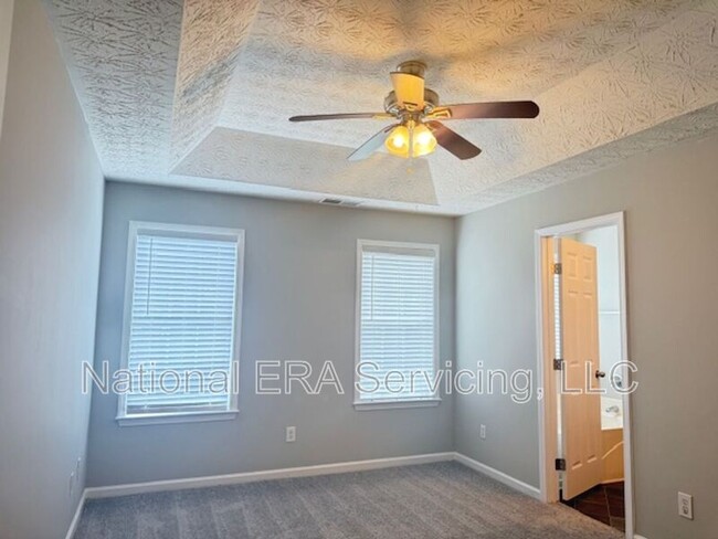 Building Photo - 2018 Elm Grove Ln
